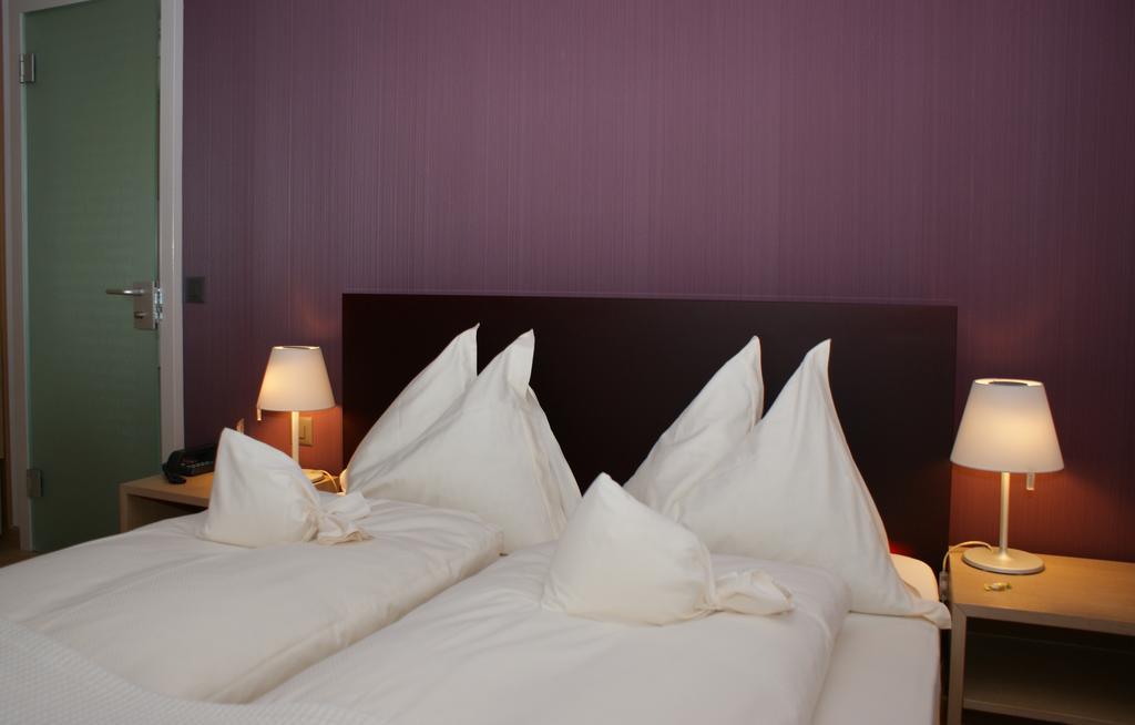 Hotel Jean-Jacques Rousseau La Neuveville Chambre photo