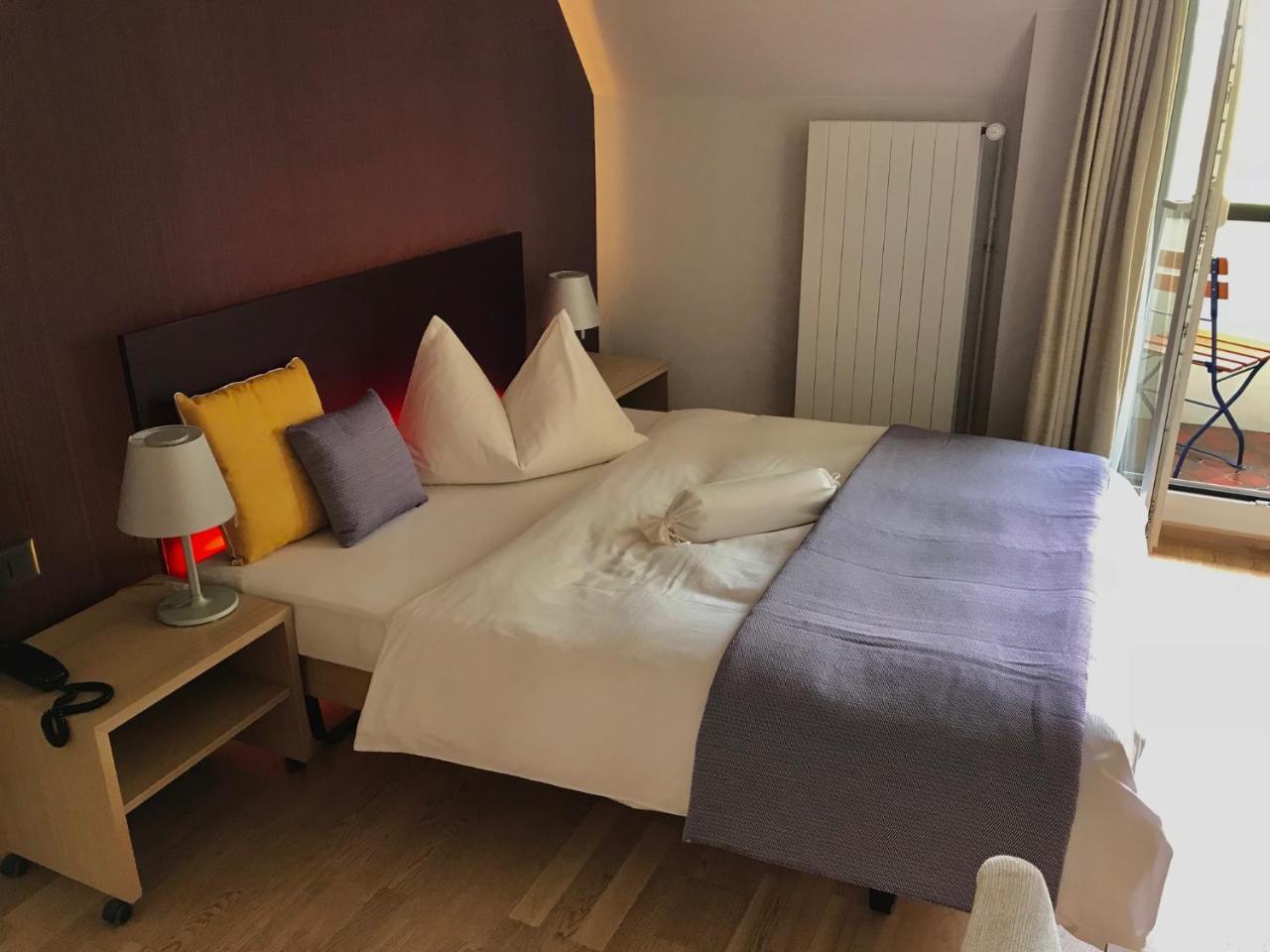 Hotel Jean-Jacques Rousseau La Neuveville Extérieur photo